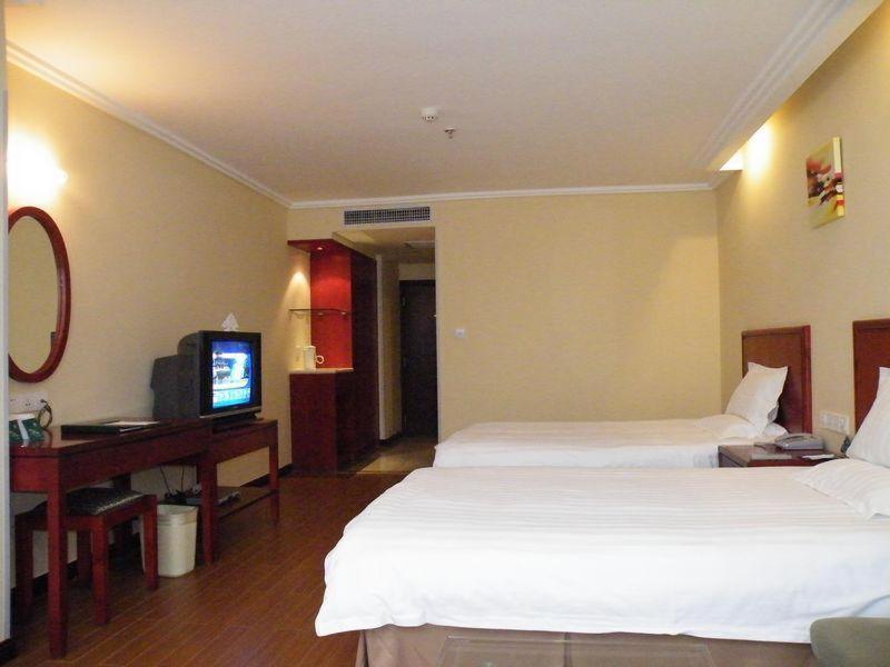 Greentree Inn Guiyang Penshuichi Business Hotel Номер фото