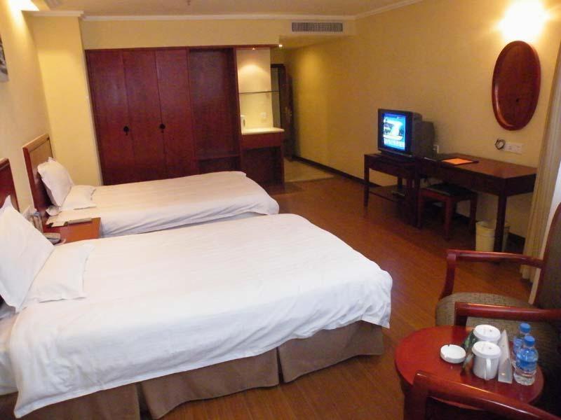Greentree Inn Guiyang Penshuichi Business Hotel Номер фото